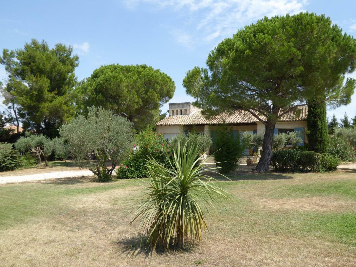 Mas Des Collines Bed and Breakfast Fontvieille Exteriör bild